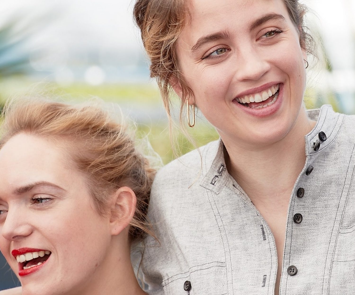 CANNES, FRANCE - MAY 20: Actresses Adele Haenel (L) and Coralle Russier (R) attends the "120 Beats Per Minute (120 Battements Par Minute)" Press Conference during the 70th annual Cannes Film Festival at Palais des Festivals on May 20, 2017 in Cannes, France. (Photo by Epsilon/Getty Images)