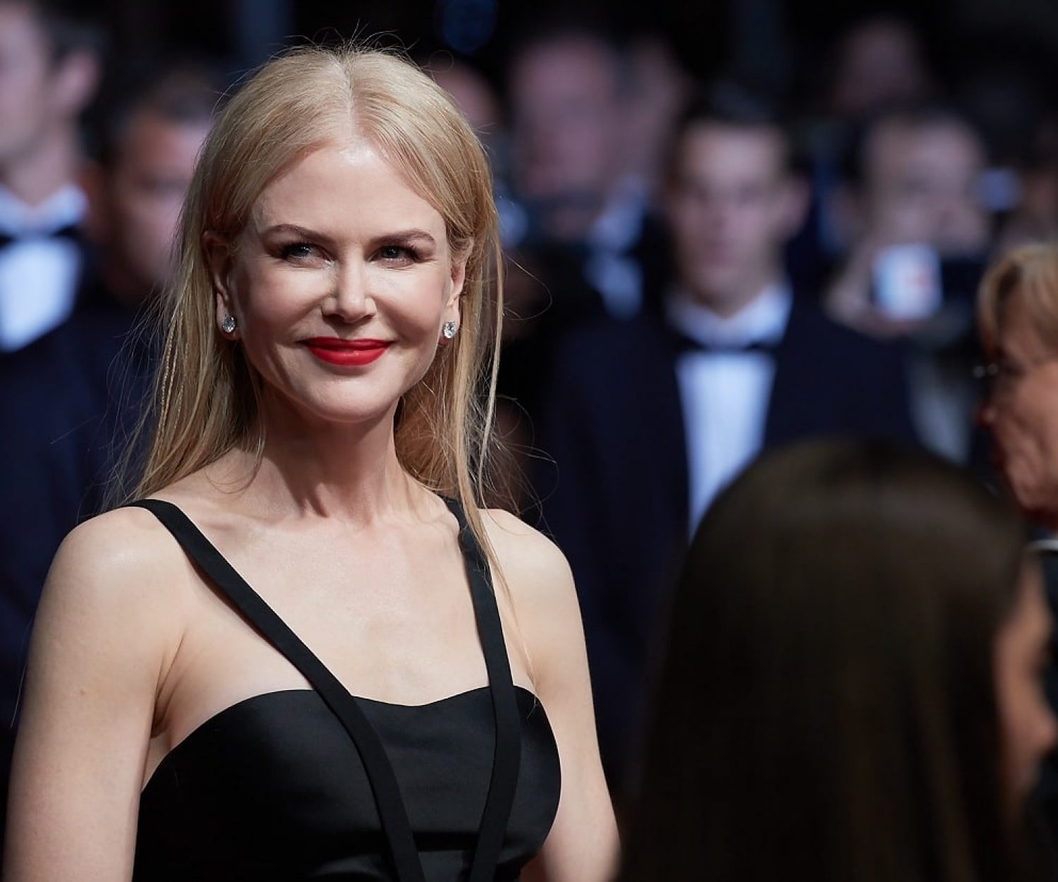 CANNES, FRANCE - MAY 22: Nicole Kidman attends the "The Killing Of A Sacred Deer" screening during the 70th annual Cannes Film Festival at Palais des Festivals on May 22, 2017 in Cannes, France. (Photo by Oleg Nikishin/Epsilon/Getty Images)