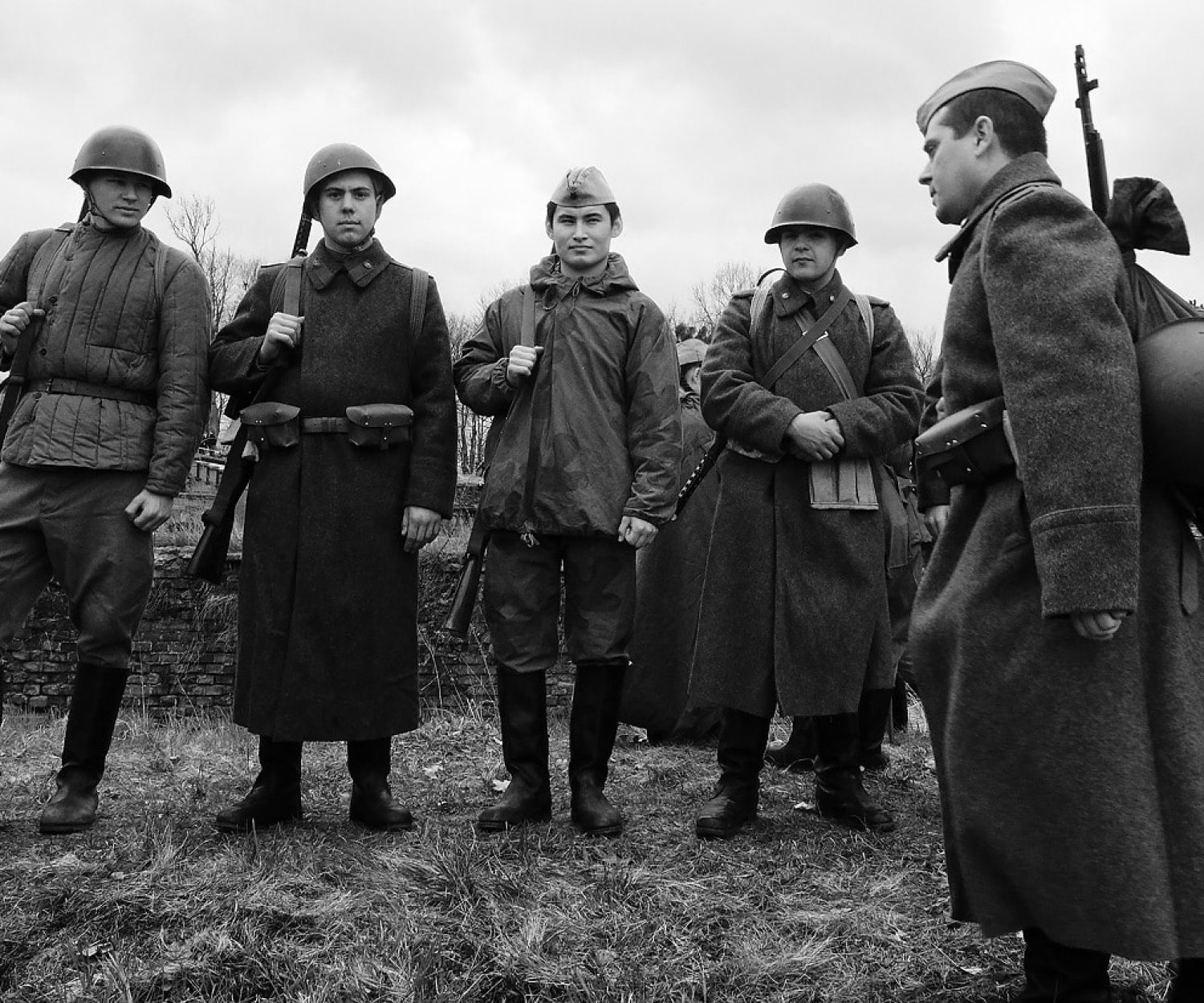KALININGRAD, RUSSIA - APRIL 09: (EDITORS NOTE: Image has been shot in black and white. Color version not available.) Members of historical clubs, acting as Soviet and German nazi soldiers, re-enact a scene of the 'Battle for Konigsberg' between Soviet and German forces during World War II, at Fort XI Donhoff in Kaliningrad (former Konigsberg) on April 9, 2017 in Kaliningrad, Russia. (Photo by Oleg Nikishin/ Epsilon/Getty Images)