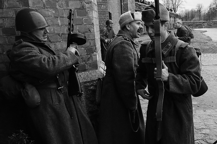 Re-Enact A Scene Of The 'Battle For Konigsberg'
